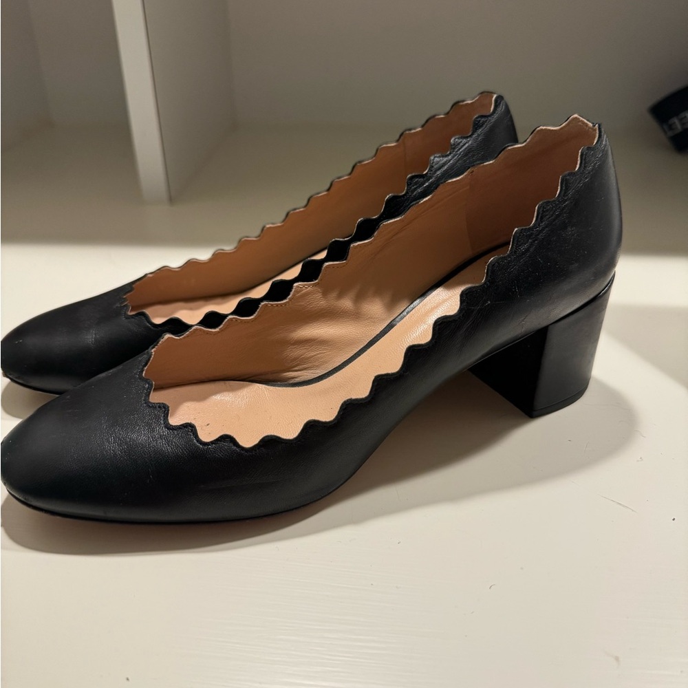 Chloe Leather Scalloped Block Heel Pump - 37.5
